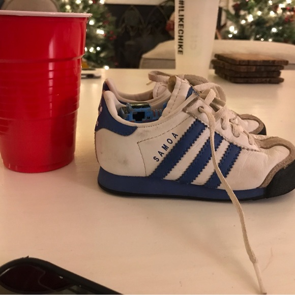SOLD on Mercari.  Toddler size 6.5 white & blue Samoa Adidas shoes - Picture 2 of 6